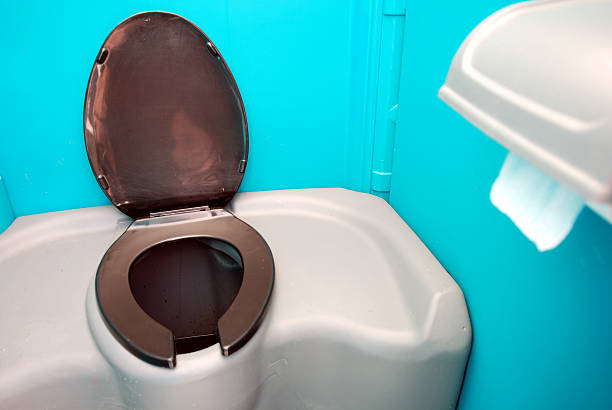 Portable Toilet Options We Offer in Chandler, OK